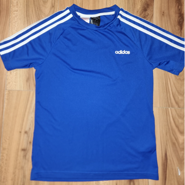 Adidas tshirt - 11-12