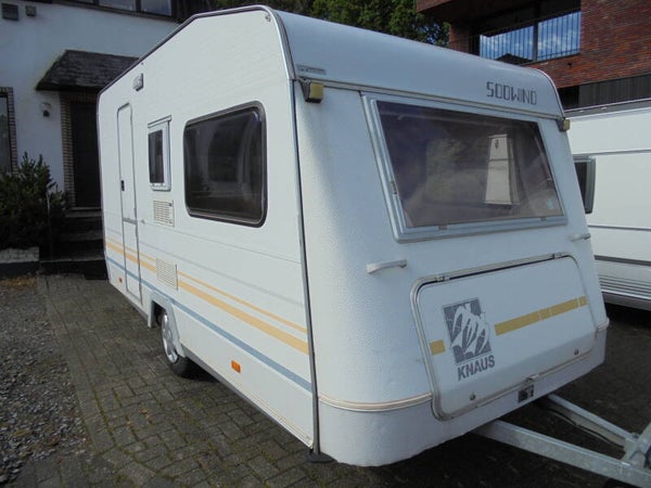Knaus Sudwind, 6/1993, 4 slaapplaatsen (tafel + stapelbed), luifel + voortent