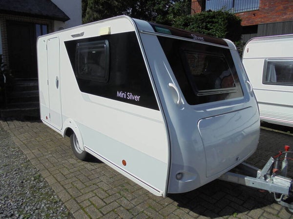 Trigano 290 Mini Silver, 6/2016, 2 slaapplaatsen, 1e eigenaar, hefdak, voortent, MTM=750 kg, geen keuring nodig