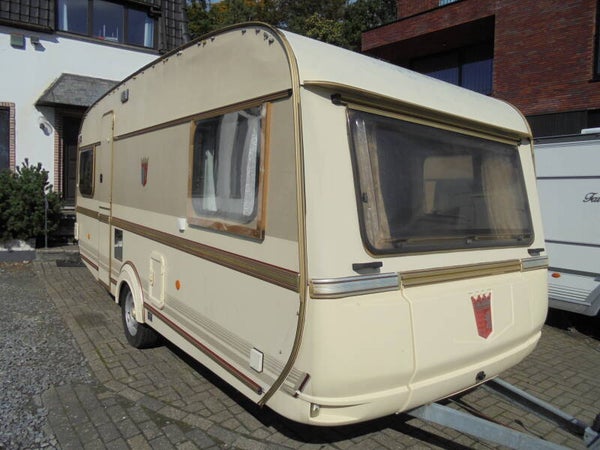 Tabbert Comtesse 515, 1992, 4 slaapplaatsen (2 vaste bedden),  Vercovan voortent
