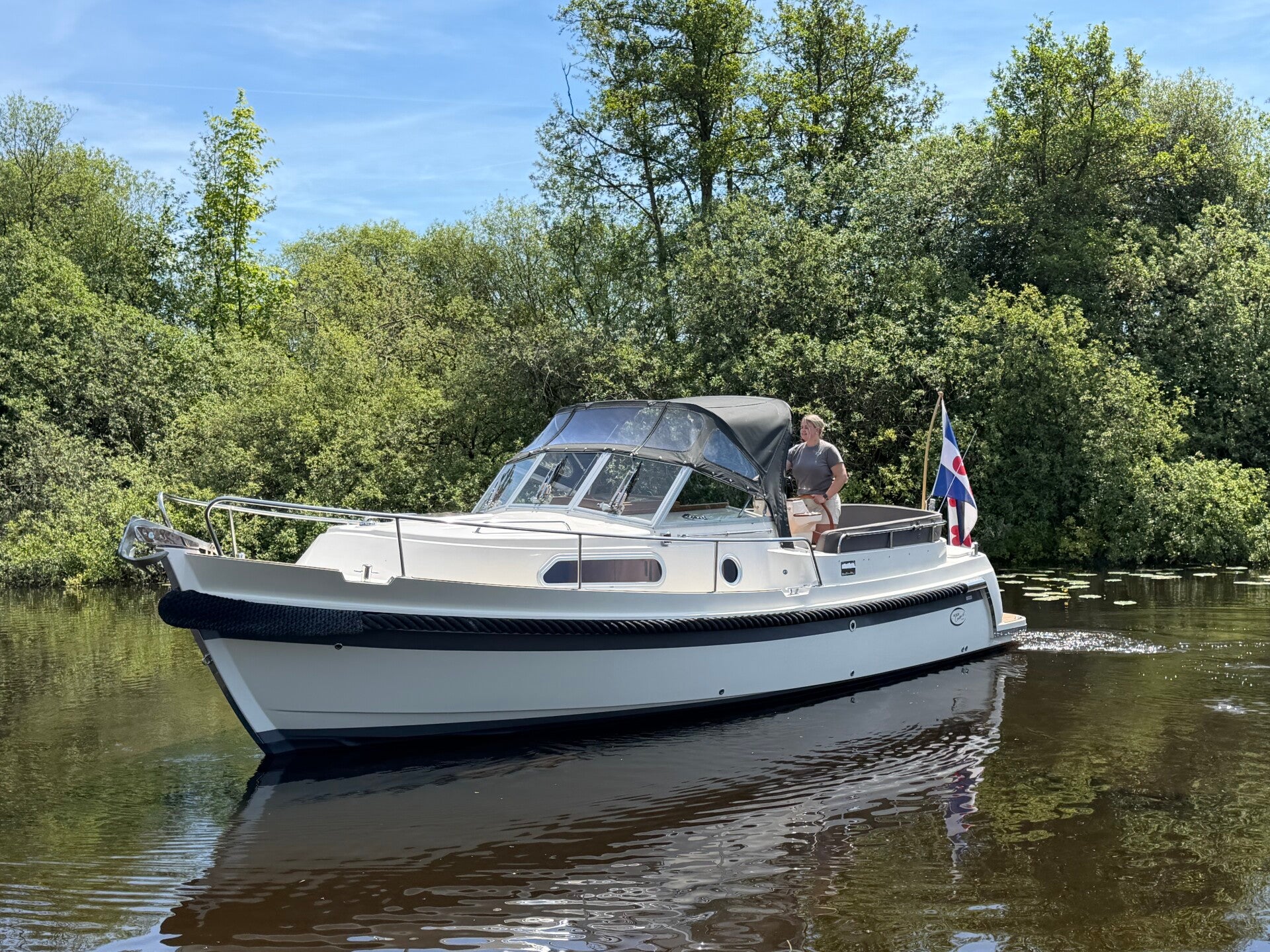 Nieuwstaat! Interboat Intercruiser 28 Cabrio (bwj 2015)