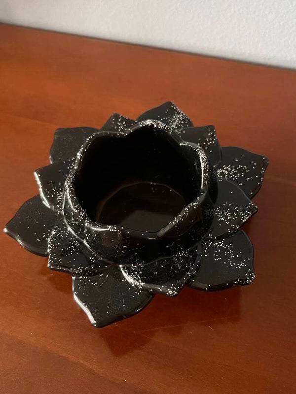 bougeoir lotus noir à paillettes argentées