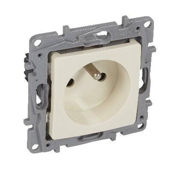 Legrand Niloé Stopcontact 2P+A 16A steekklem crème met spanklauwen - 664636