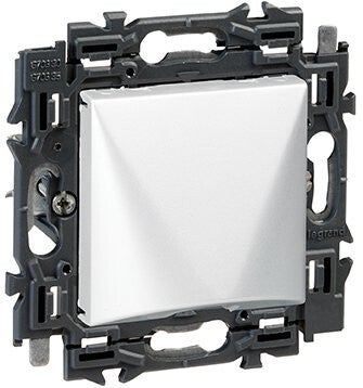 Legrand Valena Next trekschakelaar 10AX Set Alu klauwen - 741646