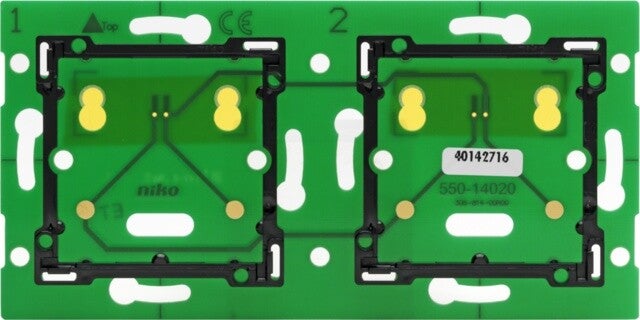 Niko Tweevoudige, horizontale muurprint voor combinatie met aansluitunit, centerafstand 71mm 550-14020