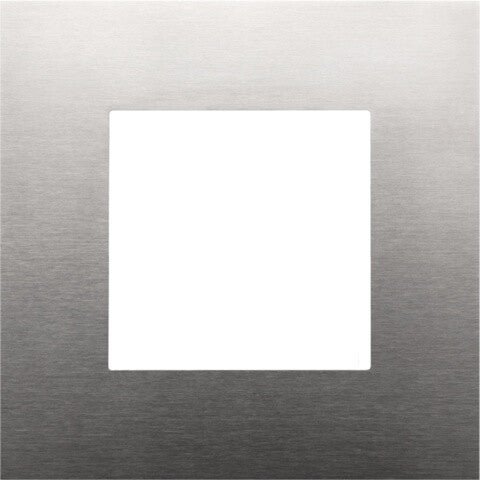 Niko Enkele afdekplaat, kleur Pure stainless steel on white Niko 250-76100
