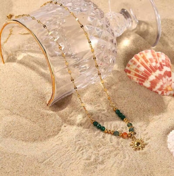 Collier et perles et en acier inoxydable