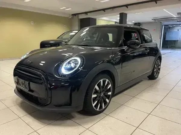 MINI One 1.5 Essential 102CV--13.600KM--LED