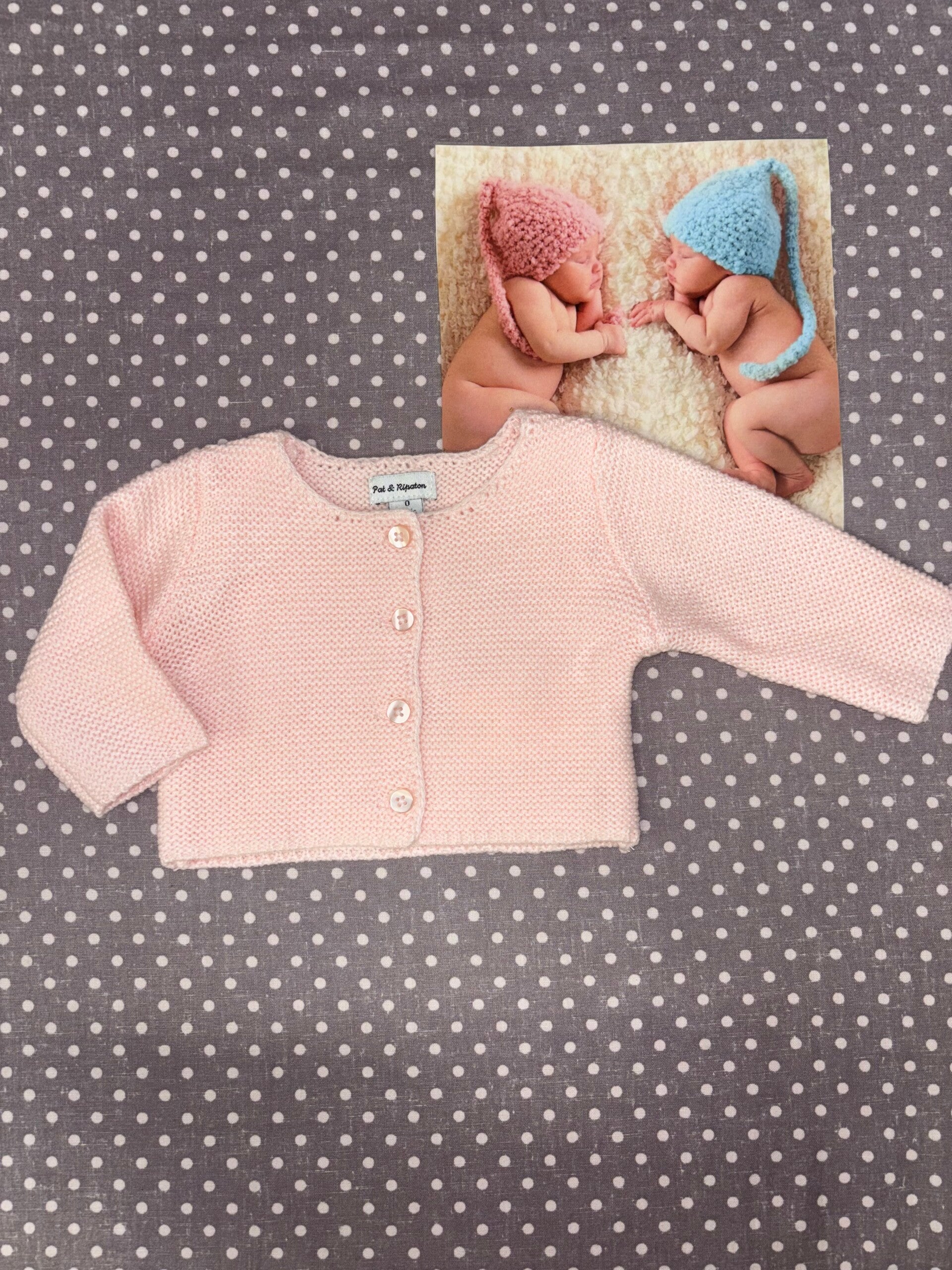 Naissance gilet rose PAT & RIPATON