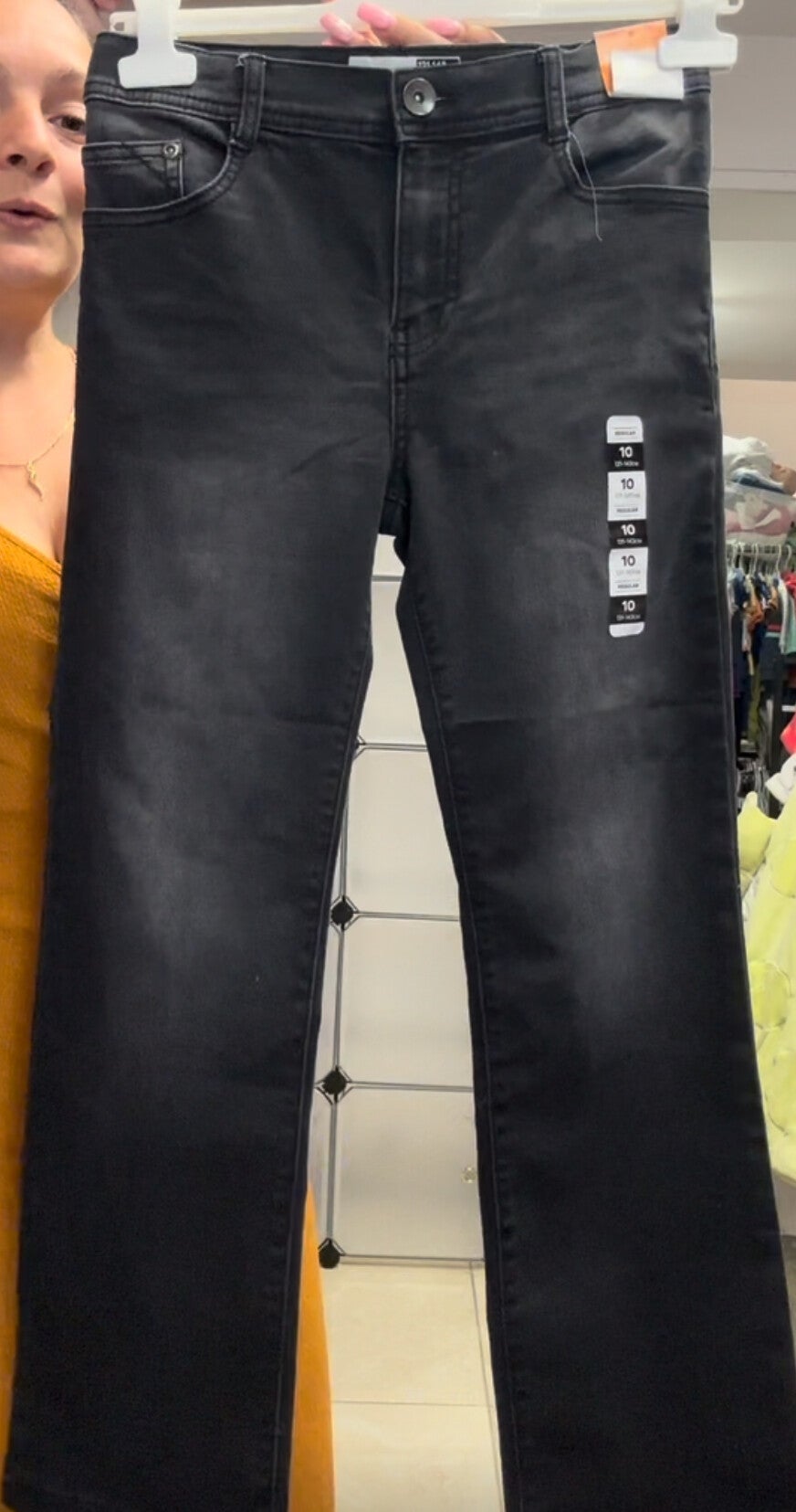 Article 23 : regular jean neuf
