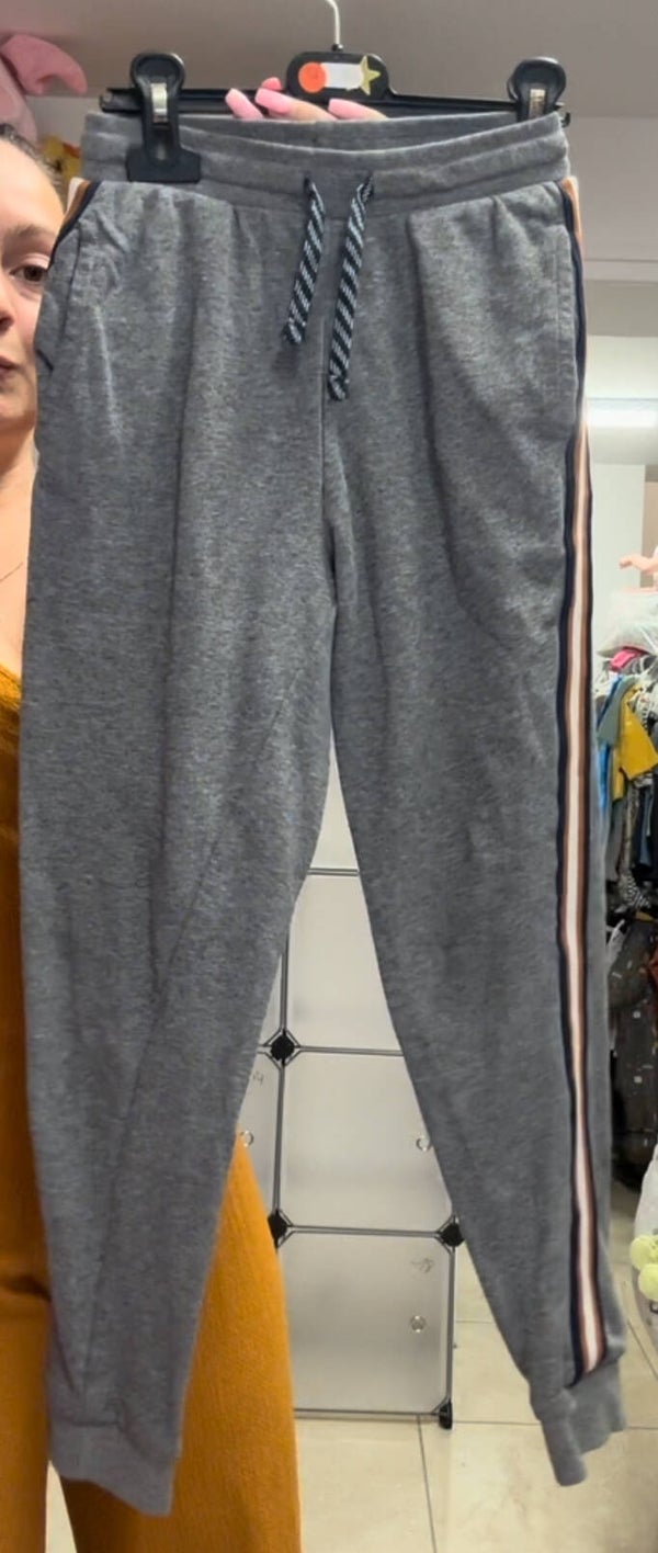 Article 69 : jogging gris