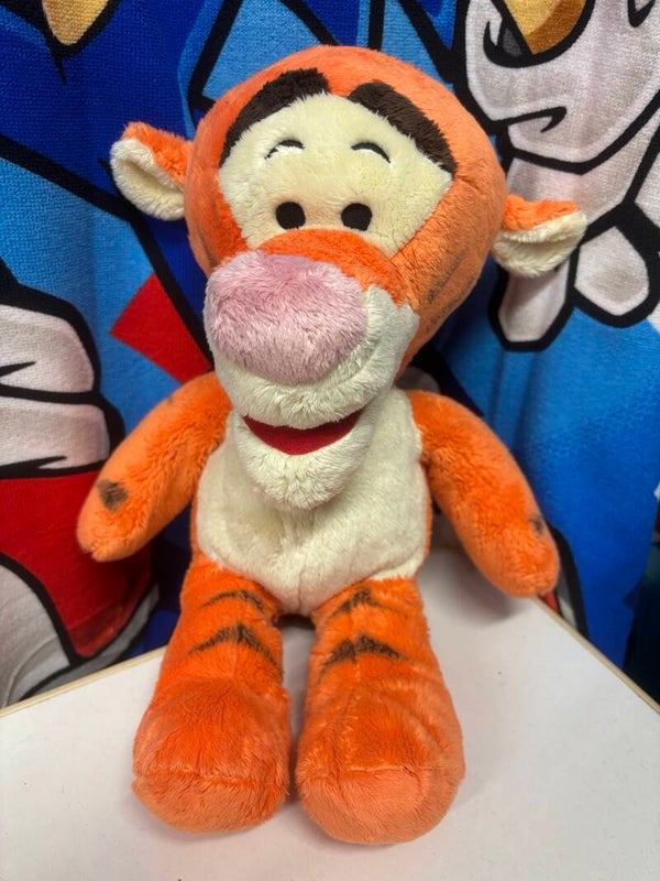 12 : Tigrou doux 35 cm