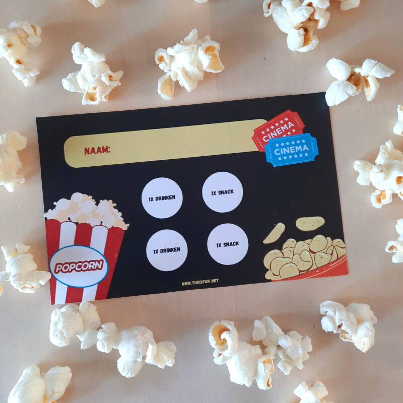 Snackkaart met filmbingo voor een filmfeestje thuis