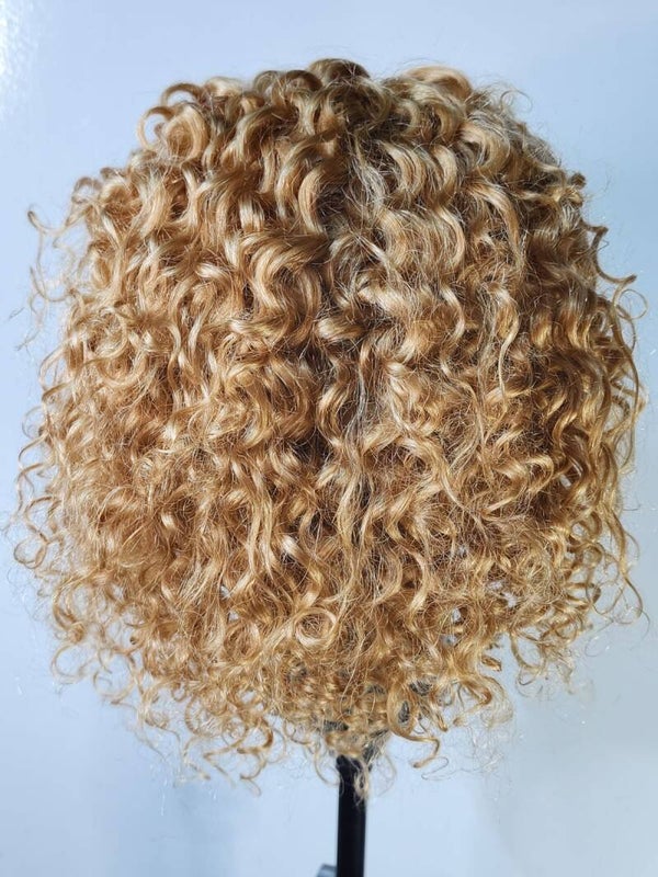 PELUCA RUBIO MIEL RIZADA DE 30 CM