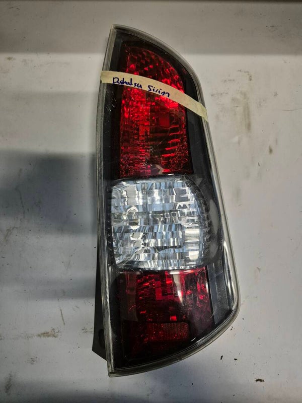 Feu ARD / daihatsu sirion 2008