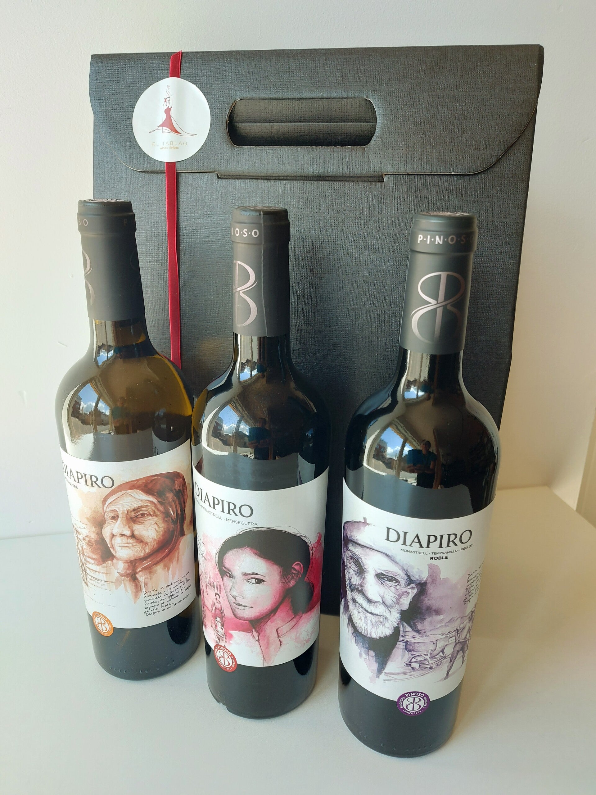 Wijn- En Geschenkpakketten - Uw leverancier voor Zuid Afrikaanse Wijnen - wine-point.be - +32 489 33 31 67 thumbnail