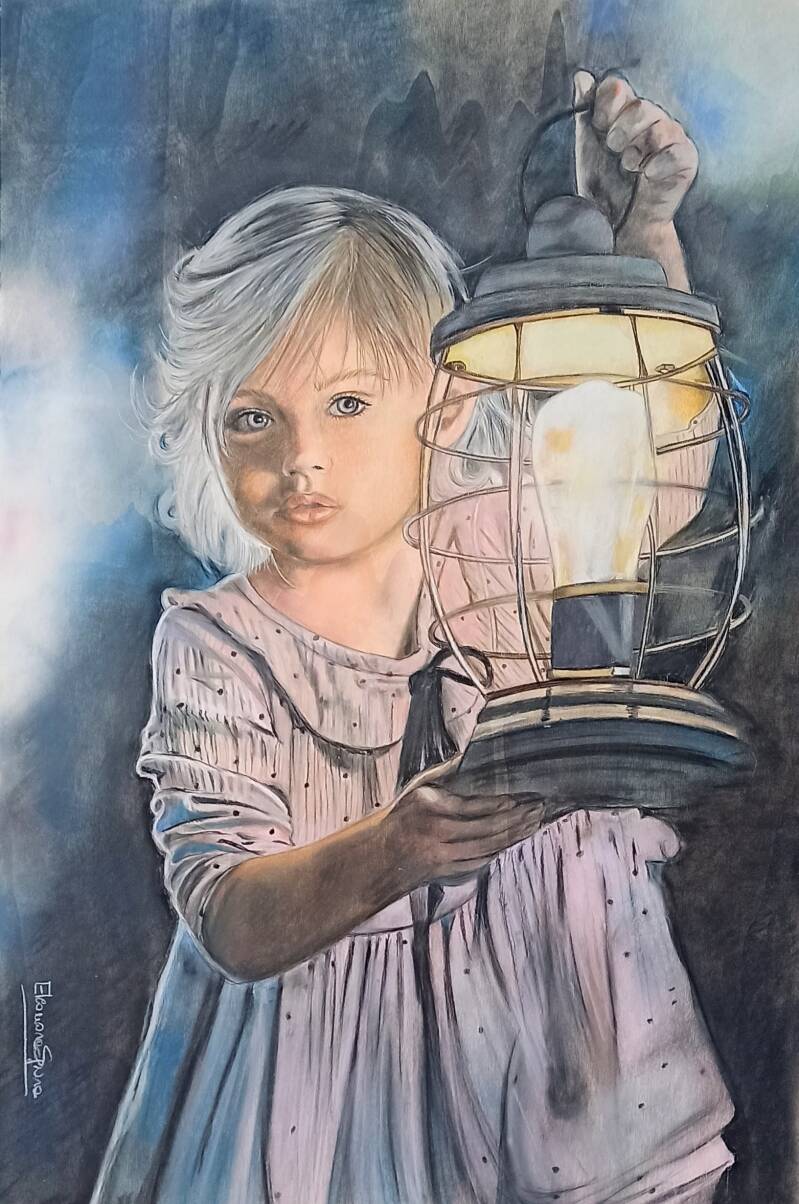 Bambina bionda lanterna luce