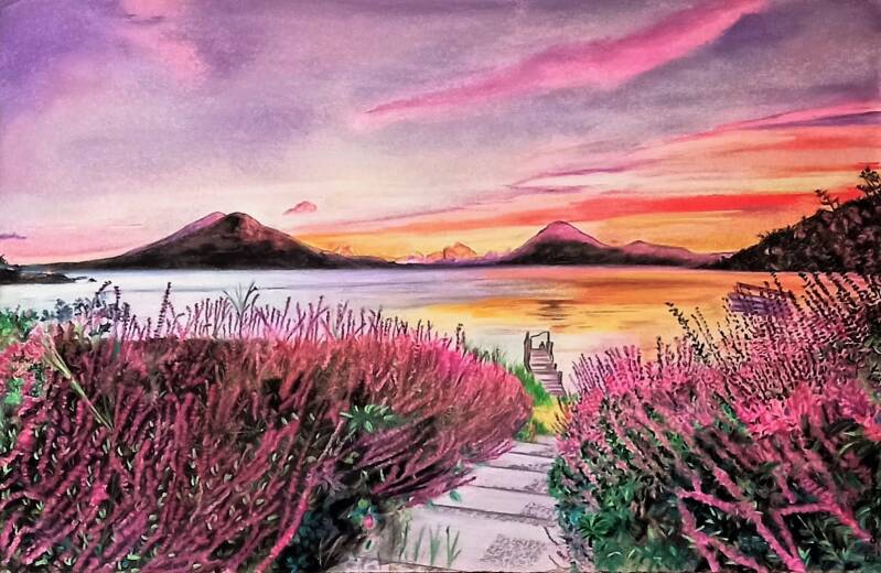 Paesaggio a pastello soft tramonto su sentiero fiorito con vista mare