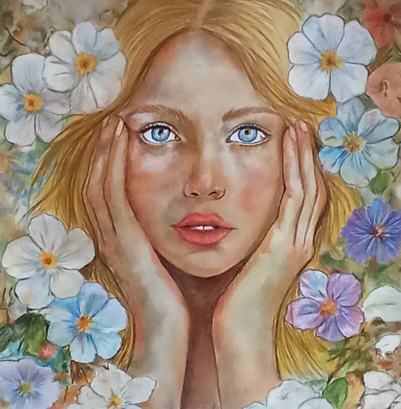 Primavera - ritratto di donna bionda tra fiori bianchi e azzurri, pastello soft su carta di Eleonora Sgura