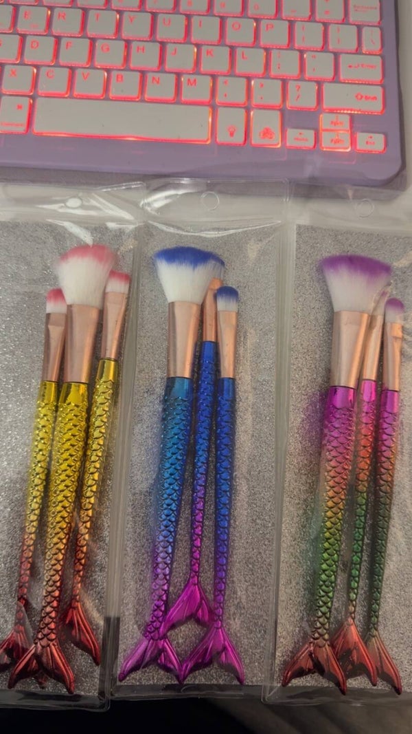 Mermaid makeup brush set