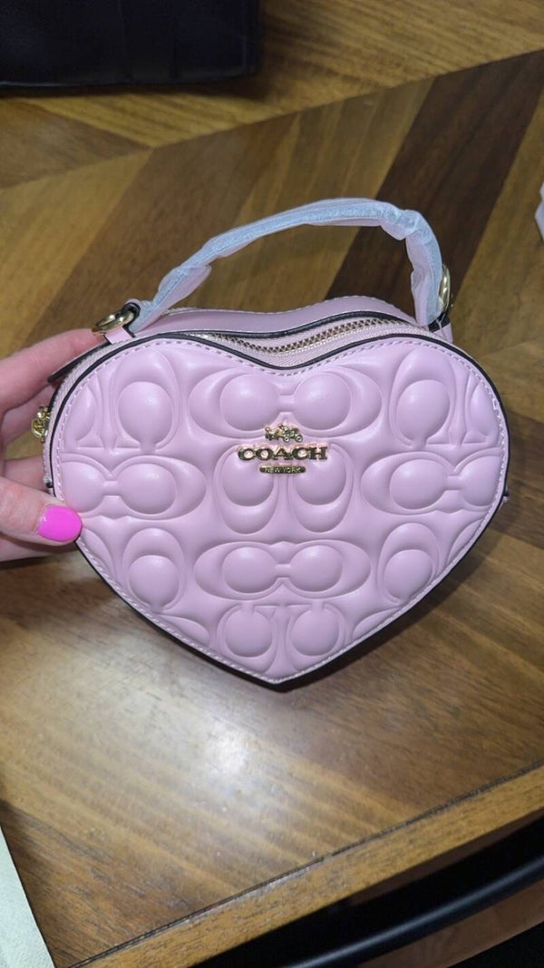 C heart purse