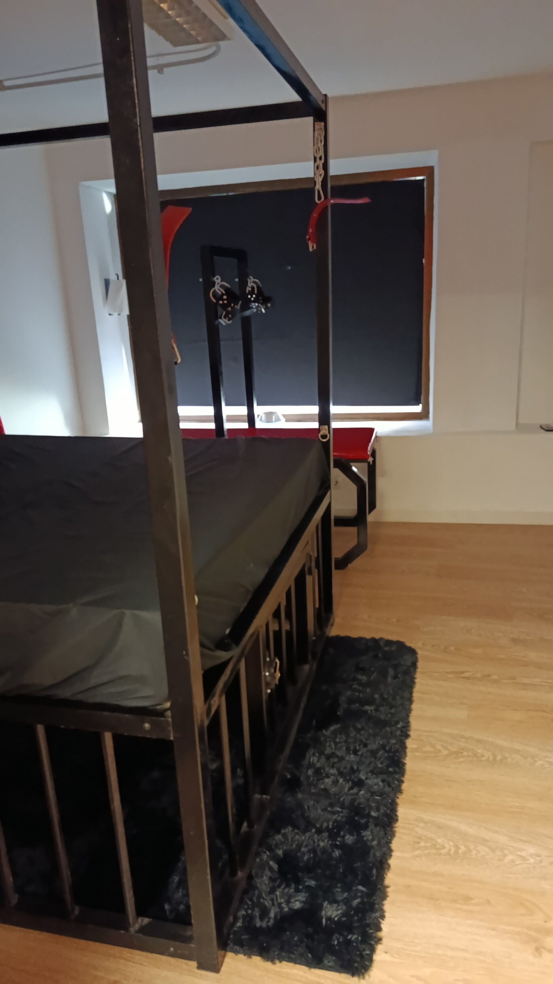alquiler-local-mazmorra-swinger-en-valladolid-1-standard.jpg