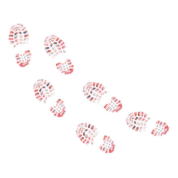 3 Paar bloederige schoenafdrukken