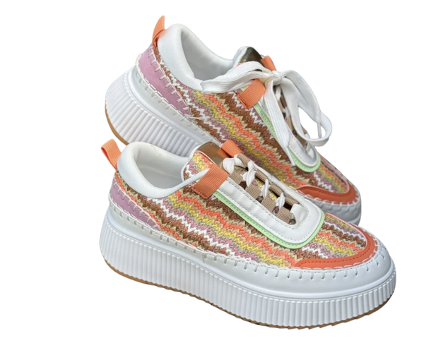 Vrolijke zomerse sneakers