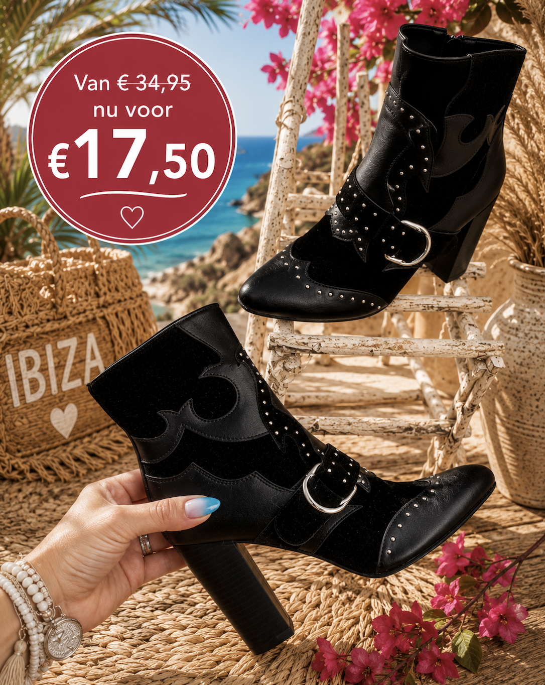 ‼️ ACTIE ‼️ Zwarte Enkellaarsjes met pin-studs