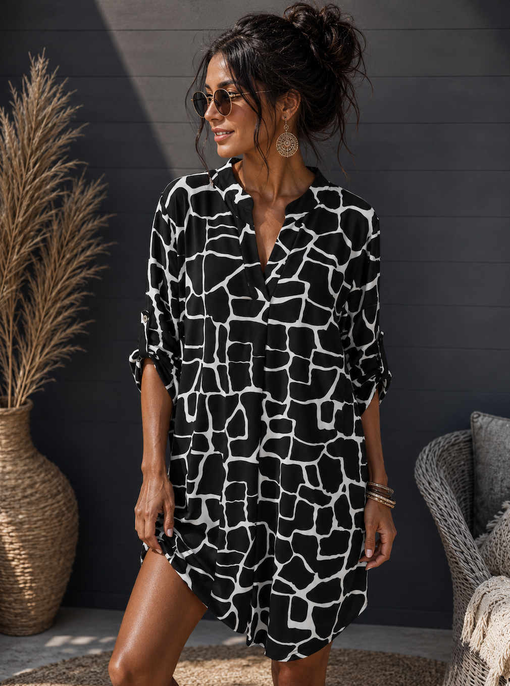 Stijlvolle Zwart-Witte Travel Tuniek met Geometrische Print
