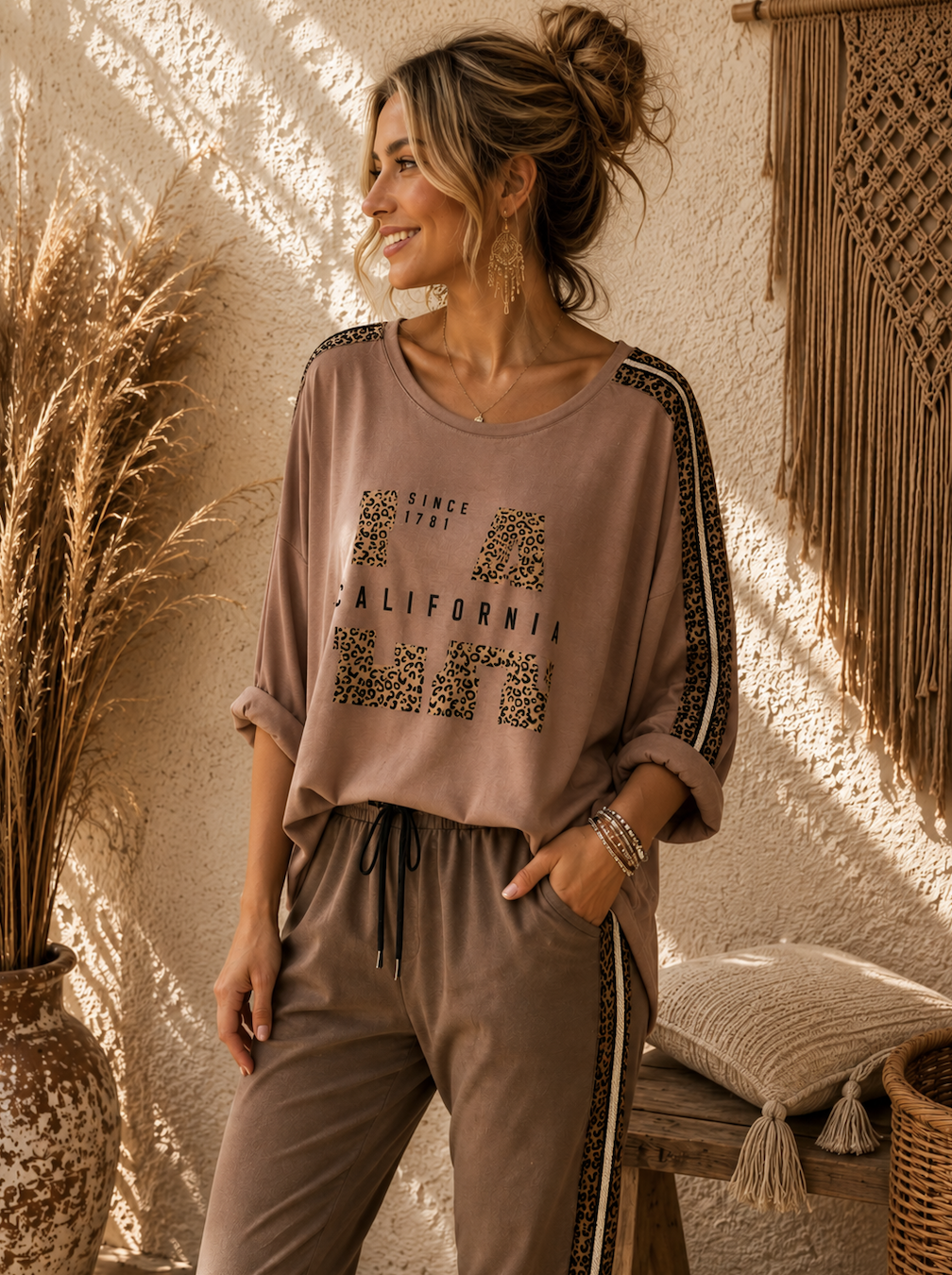 De LA California sweater Taupe, One Size passend tot 42