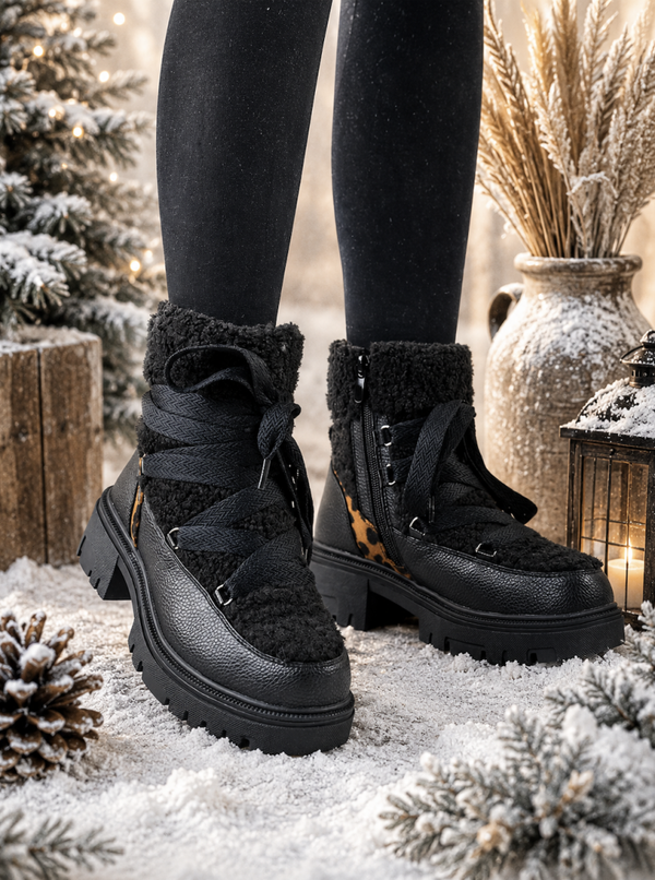 ‼️ LAATSTE MAATJES ‼️ Zwarte Teddy Snowboots met Panterdetail (Moonboots)Maat 37 - 38