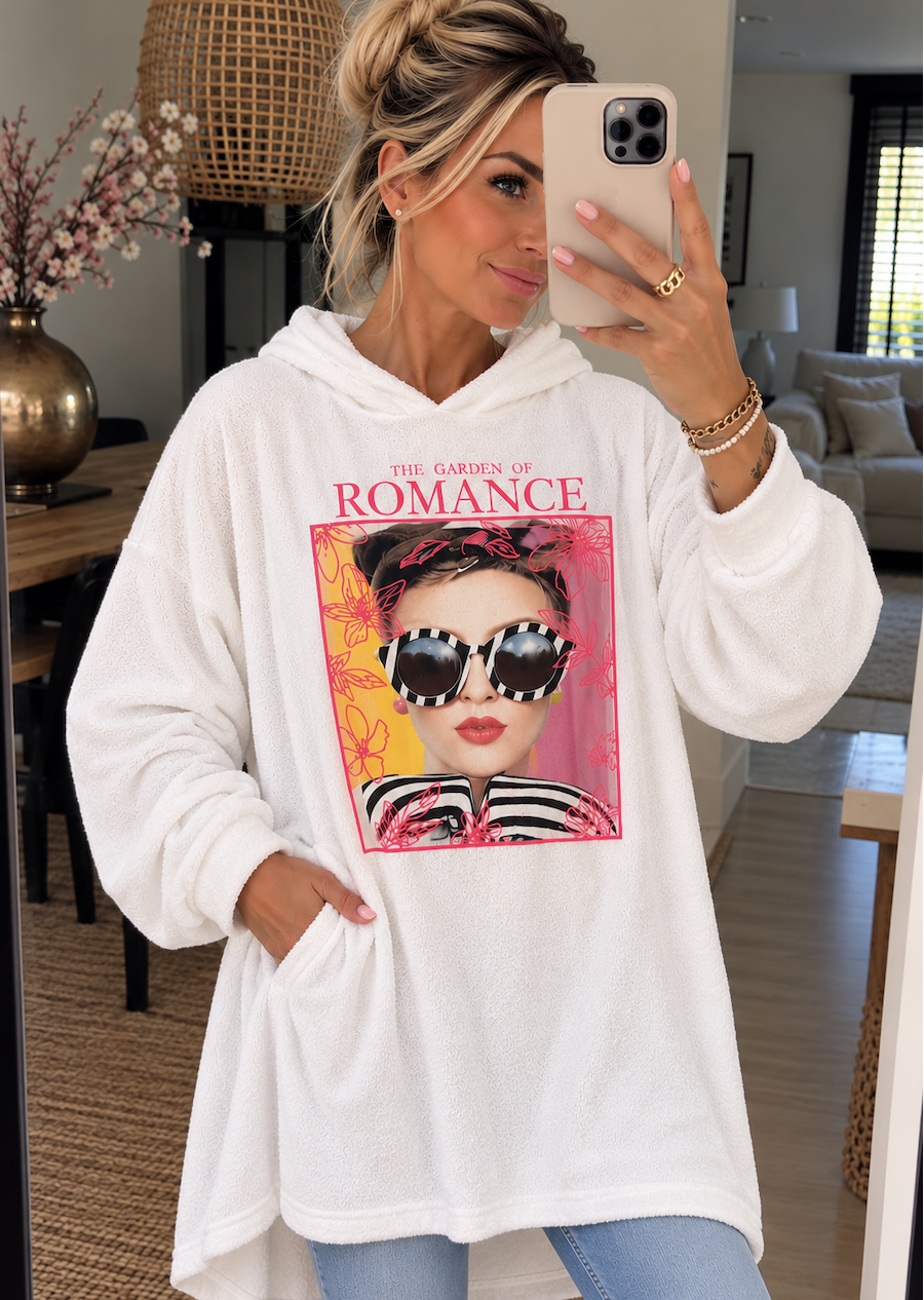 Oversized Badstof Hoodie "Garden of Romance" Off-White One size fits to 48