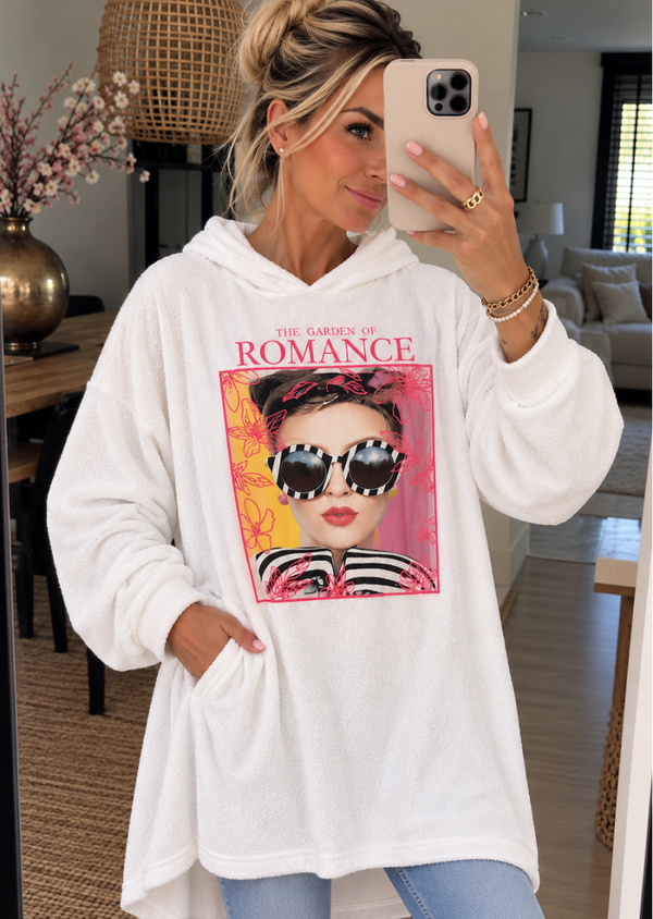 Oversized Badstof Hoodie "Garden of Romance" Off-White One size fits to 48