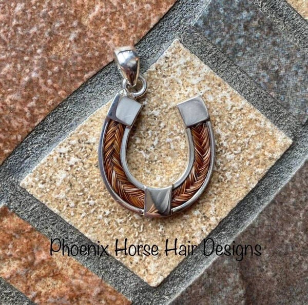Sterling silver horseshoe pendant