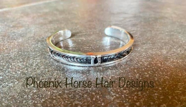 Sterling silver cuff bracelet with horse shoe