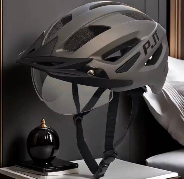 🚴 Casque de vélo PJT LED avec visière intégrée