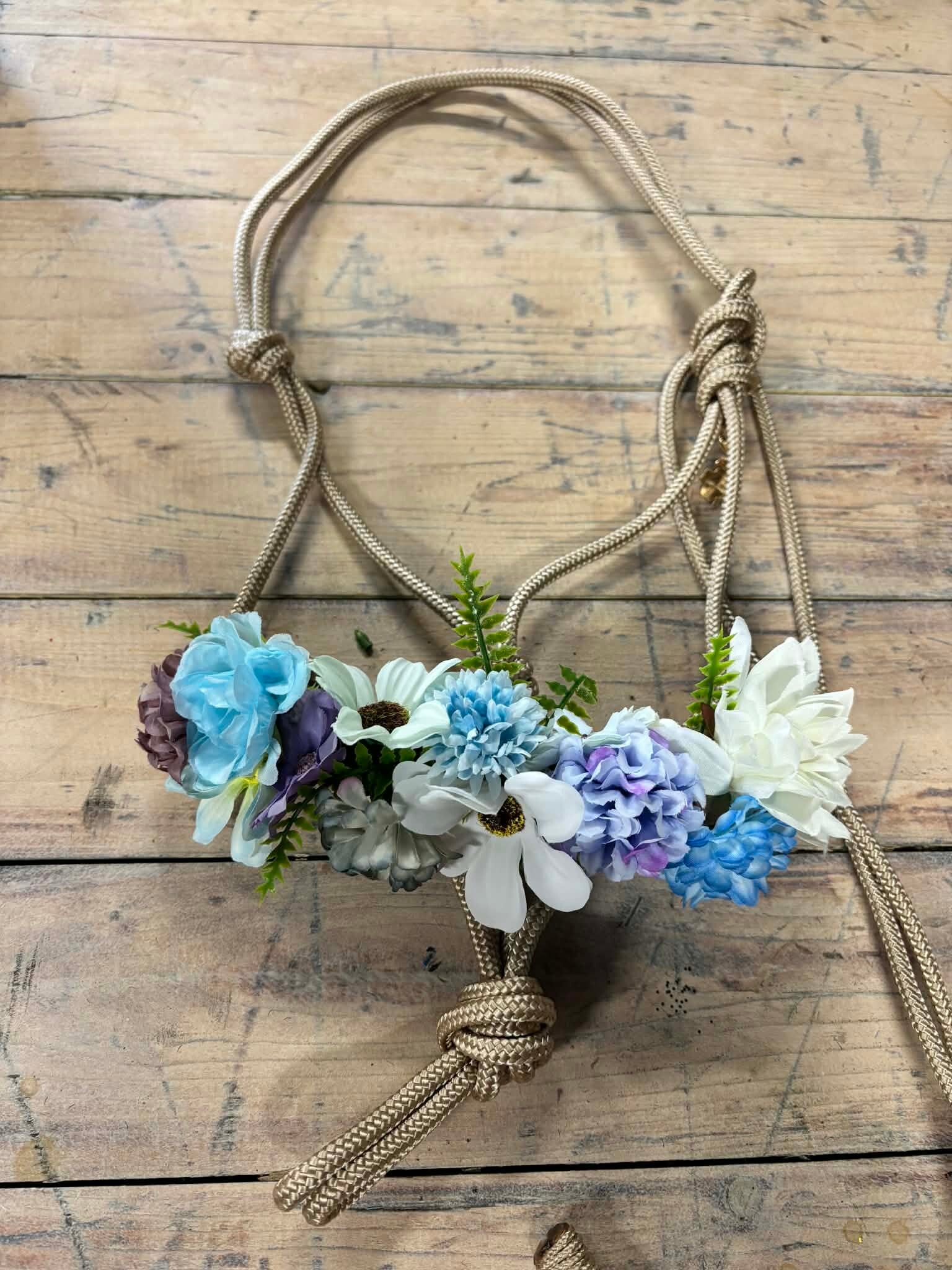 stock halster bloemen.