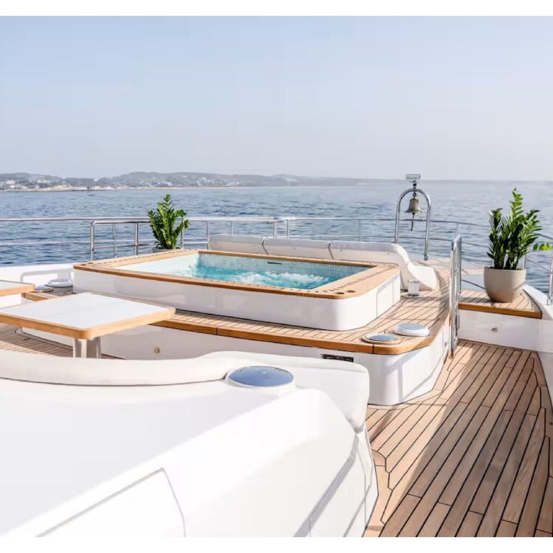 majesty-100-terrace-04-standard-wwp3sx.jpg