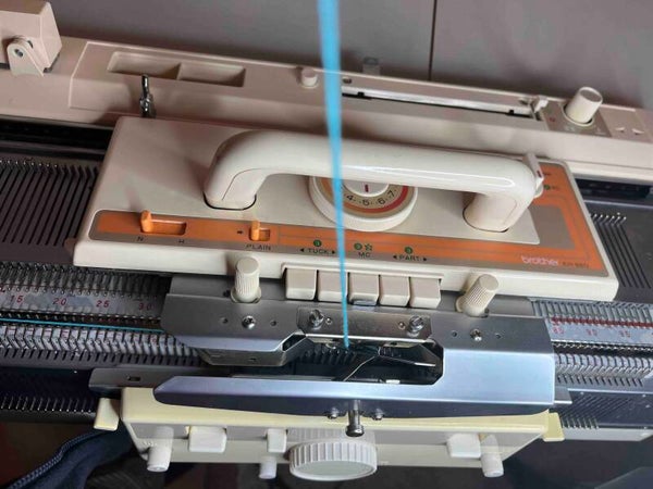 Brother KH860 Lochkarten Strickmaschine