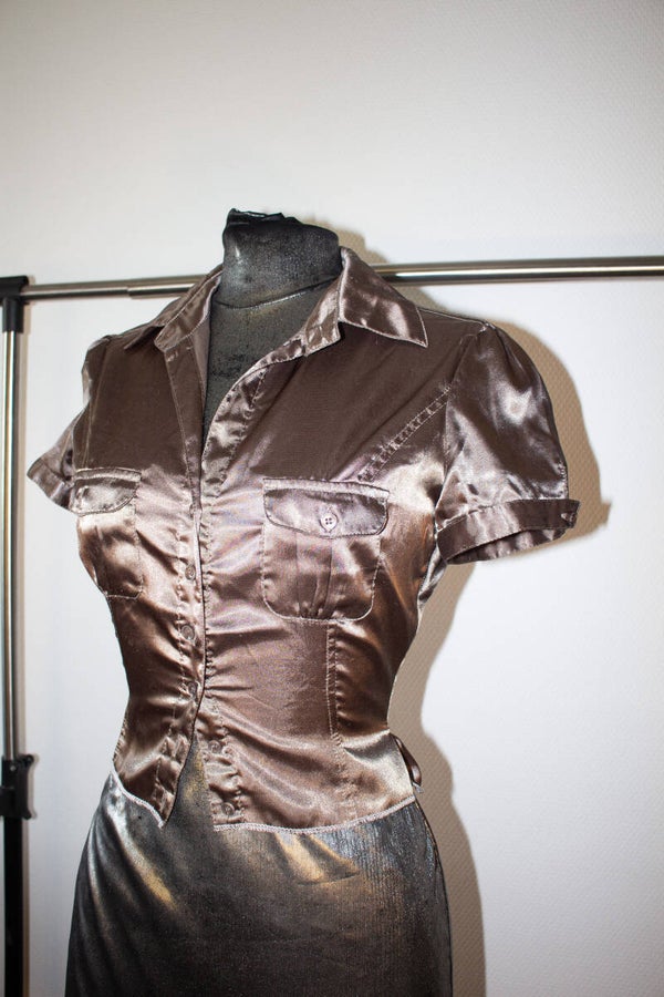 Chemise courte cintrée