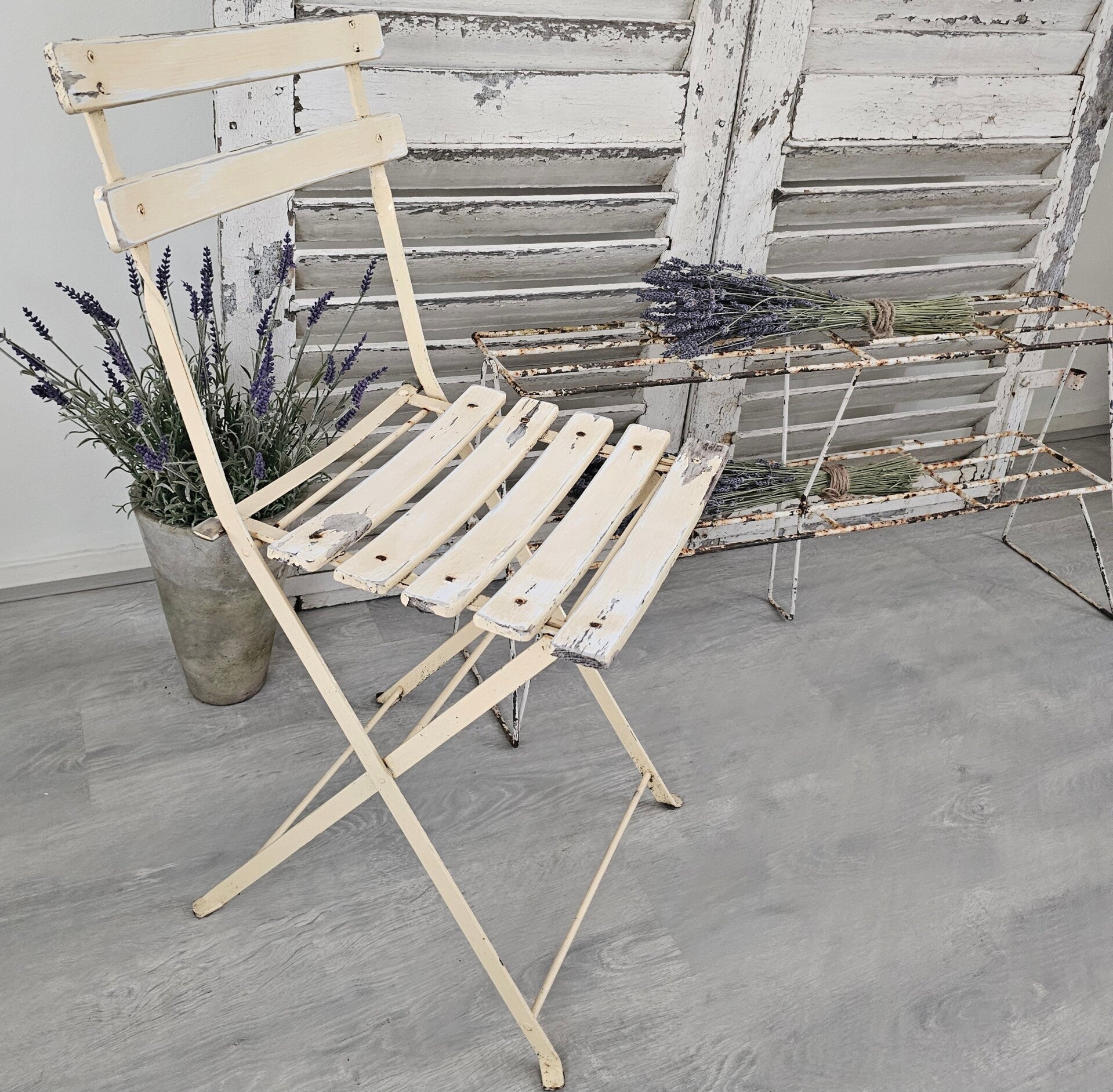 Brocante bistrostoeltje