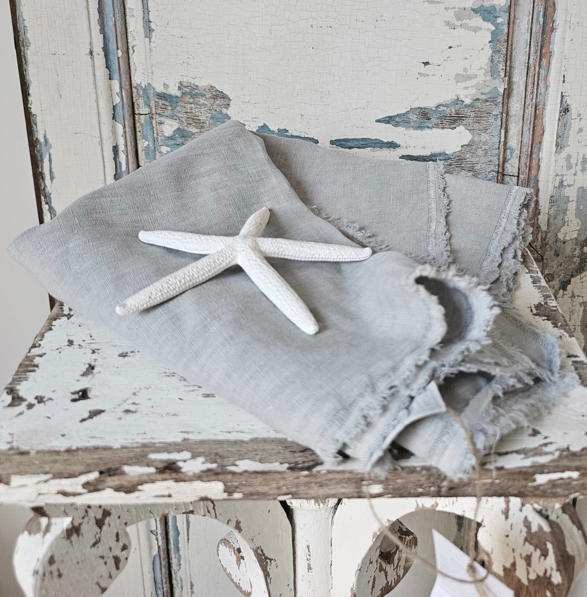Mrs Bloom linen runner old blue Michelle