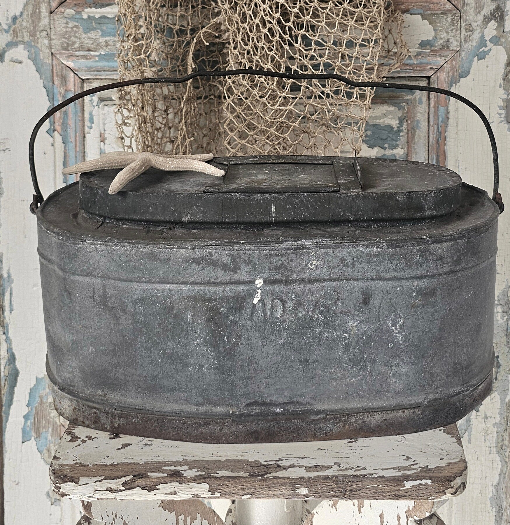Oude Franse shabby aasemmer
