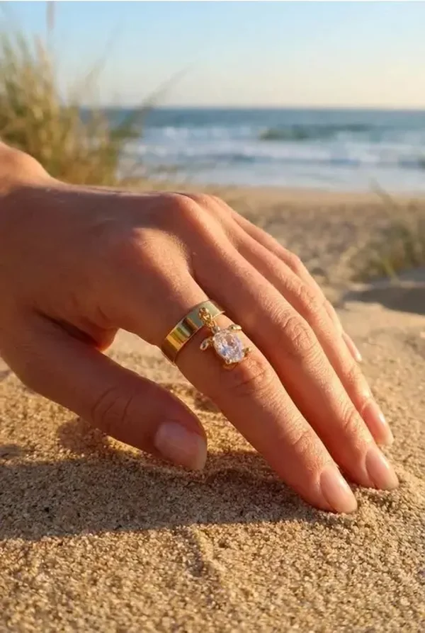 Bague tortue pendante