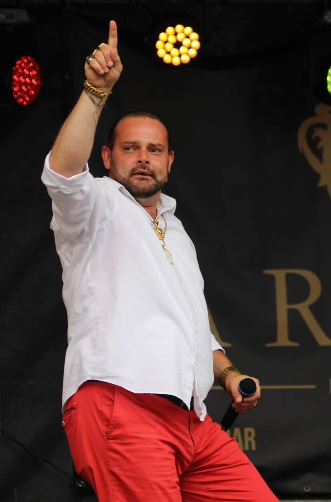 FANSJAAL JOHNNY MONTERO