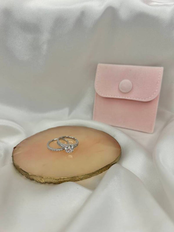 The Belle Set