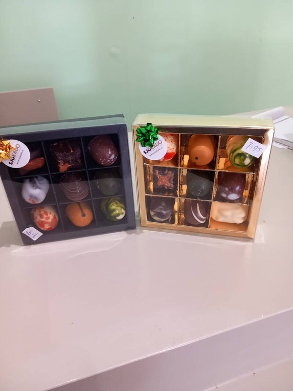 9 heerlijke bonbons in luxe geschenkverpakking