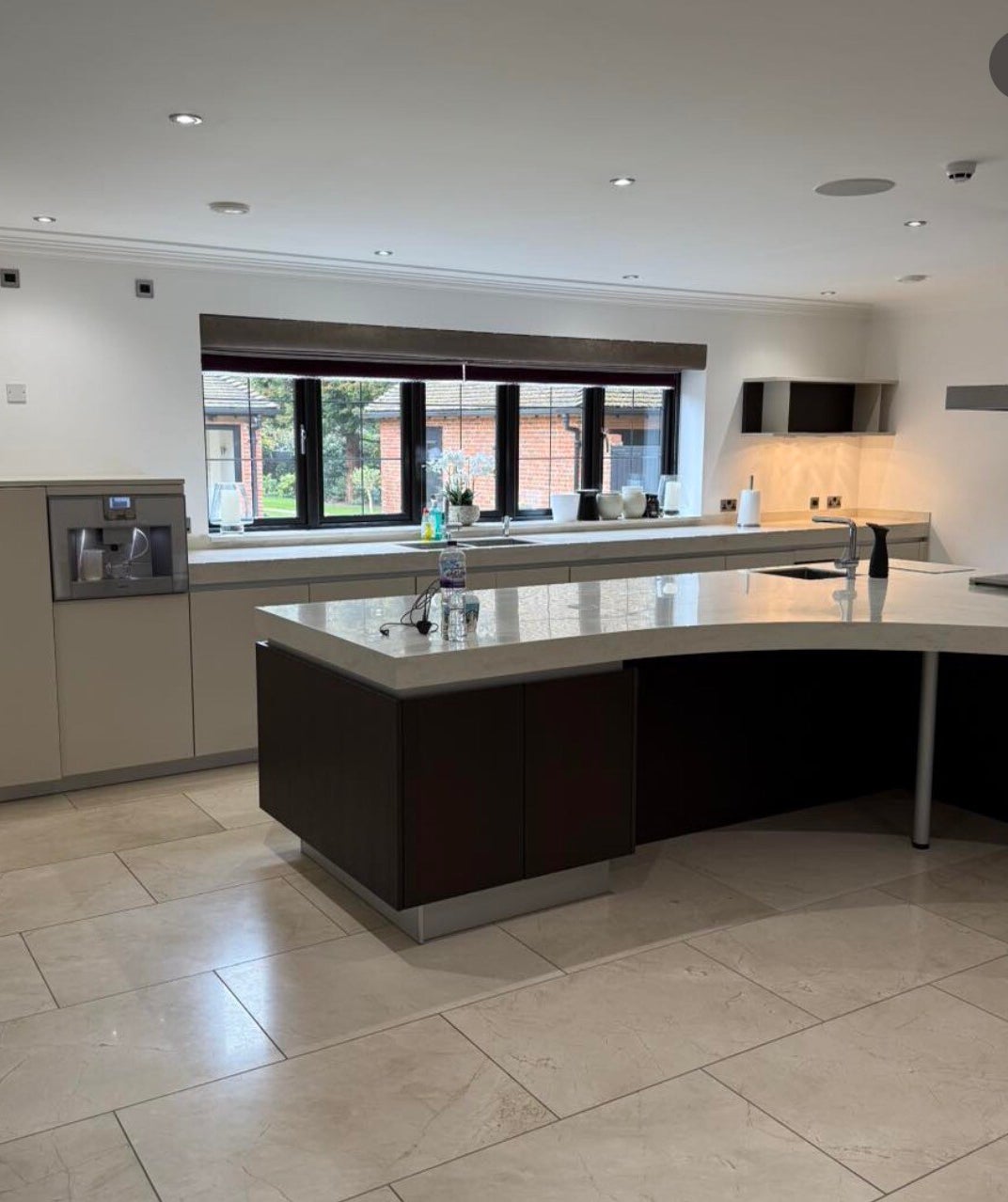 Kitchen before FARROW transformation