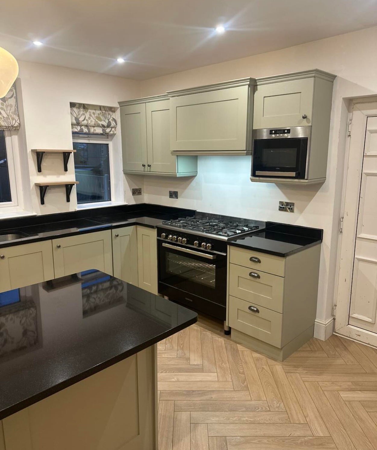 Kitchen after professional Farrow kitchen respray